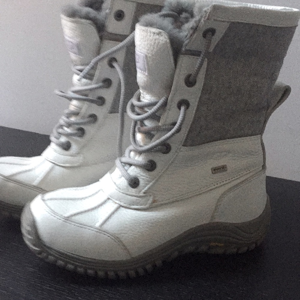 UGG lady winter boots bought in Europe. Size 6